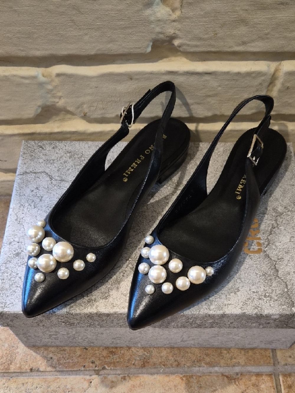Bruno Premi Black Leather Pearl-Embellished Slingback Flats - Picture 10 of 10